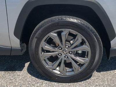 2024 Toyota RAV4 HYBRID XLE Premium