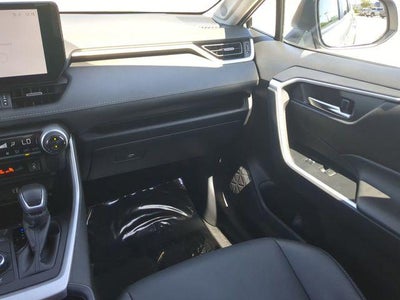 2024 Toyota RAV4 HYBRID XLE Premium