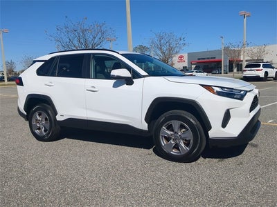 2025 Toyota RAV4 HYBRID XLE