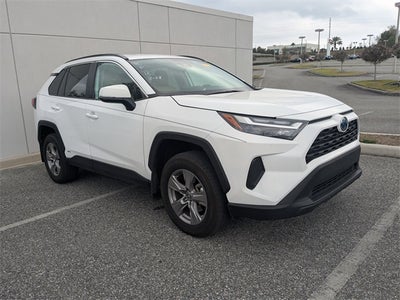 2024 Toyota RAV4 HYBRID XLE