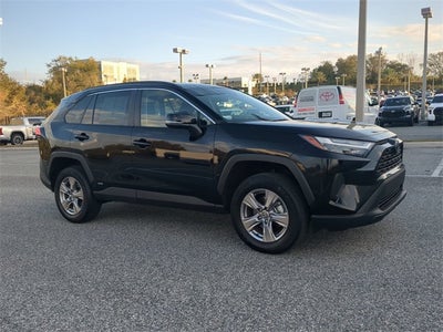 2025 Toyota RAV4 HYBRID XLE