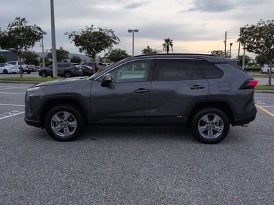 2022 Toyota RAV4 Hybrid XLE
