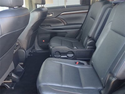 2015 Toyota HIGHLANDER Limited Platinum V6