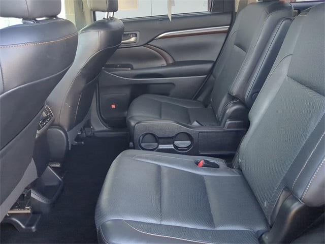 2015 Toyota HIGHLANDER Limited Platinum V6