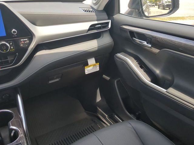 2026 Toyota Highlander Hybrid Hybrid Platinum