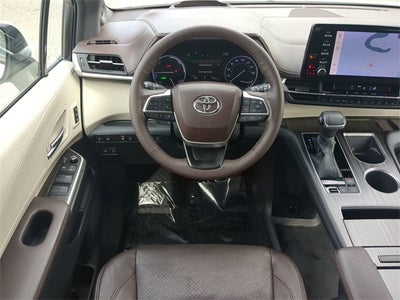 2022 Toyota SIENNA PLATINUM Platinum 7 Passenger
