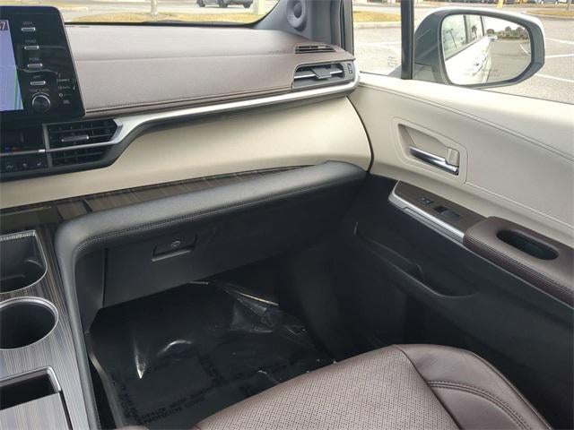 2022 Toyota SIENNA PLATINUM Platinum 7 Passenger