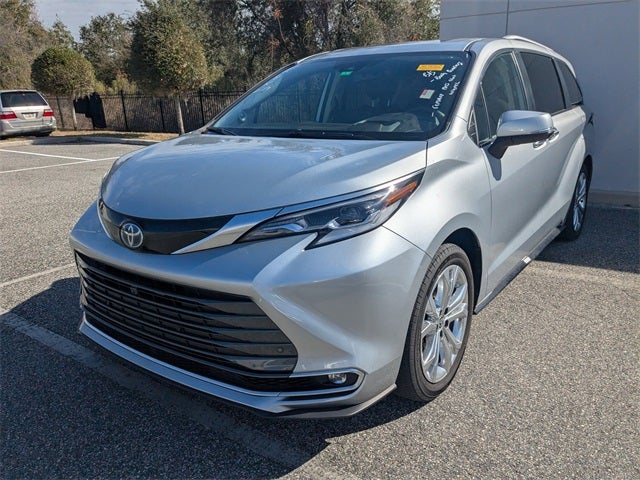 2023 Toyota SIENNA PLATINUM Platinum 7 Passenger