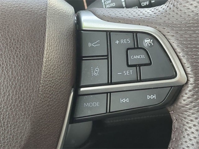 2023 Toyota SIENNA PLATINUM Platinum 7 Passenger