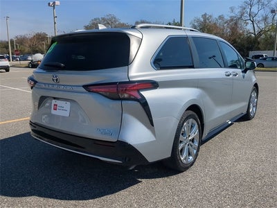 2023 Toyota SIENNA PLATINUM Platinum 7 Passenger