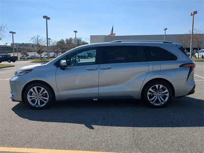 2023 Toyota SIENNA PLATINUM Platinum 7 Passenger