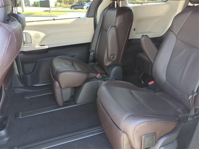 2023 Toyota SIENNA PLATINUM Platinum 7 Passenger