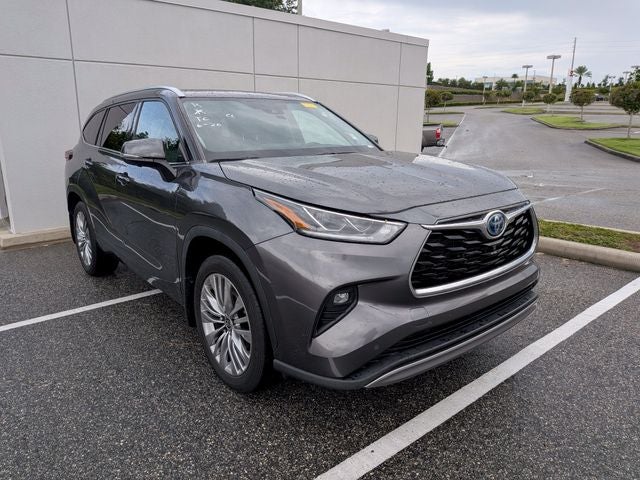 2024 Toyota Highlander Hybrid Platinum