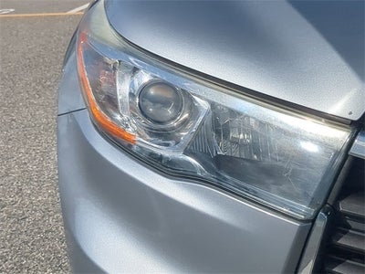 2016 Toyota HIGHLANDER XLE V6