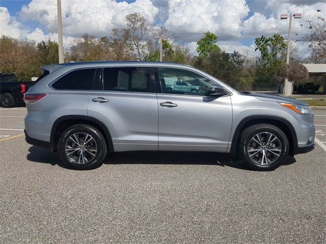 2016 Toyota HIGHLANDER XLE V6