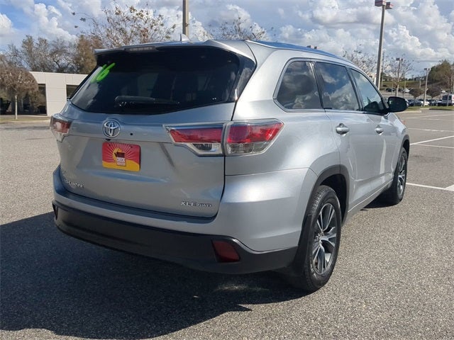 2016 Toyota HIGHLANDER XLE V6