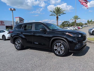 2023 Toyota HIGHLANDER XLE