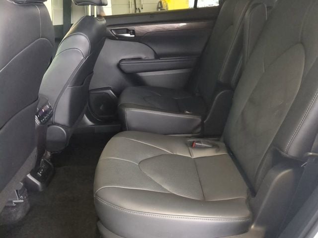 2024 Toyota HIGHLANDER Platinum