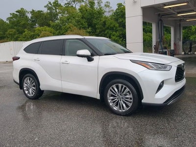 2024 Toyota HIGHLANDER Platinum