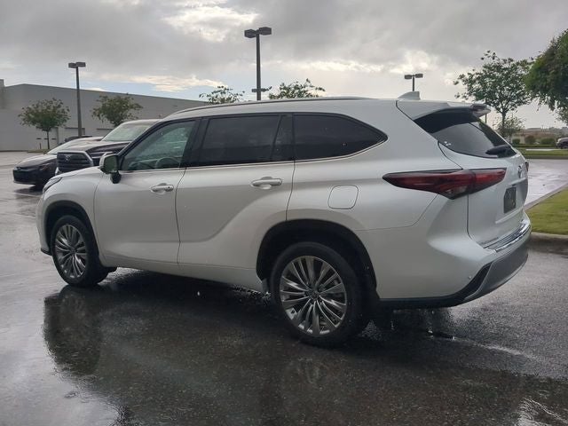2024 Toyota HIGHLANDER Platinum