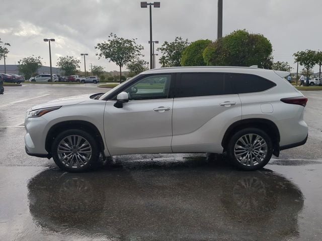 2024 Toyota HIGHLANDER Platinum