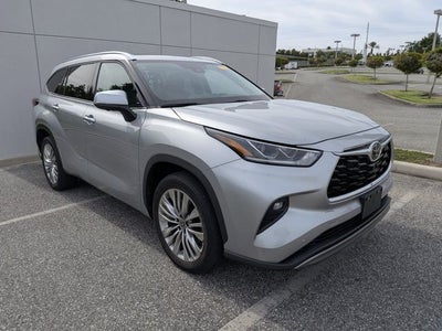 2023 Toyota Highlander Platinum