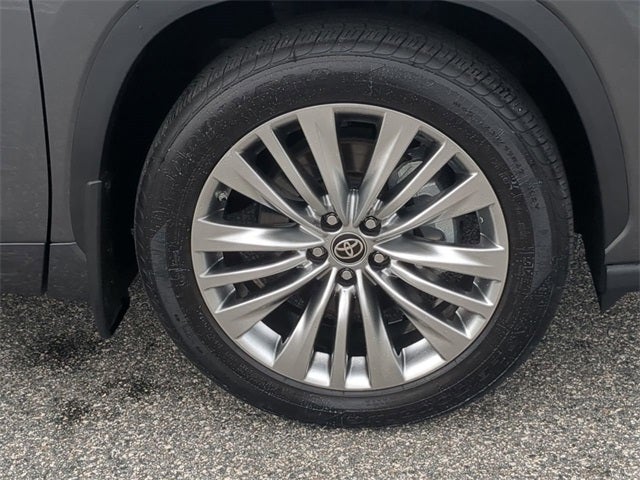 2024 Toyota HIGHLANDER Platinum