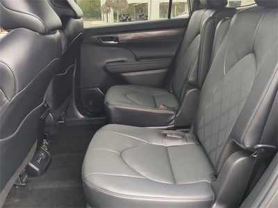 2024 Toyota HIGHLANDER Platinum