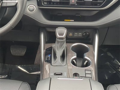2024 Toyota HIGHLANDER Platinum