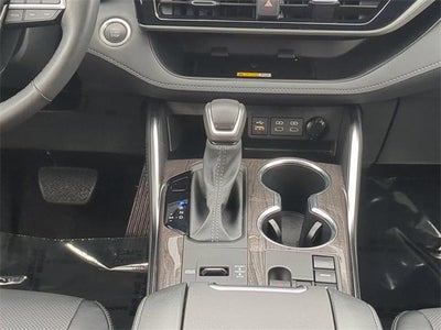 2024 Toyota HIGHLANDER Platinum