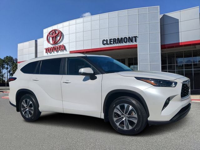 2024 Toyota HIGHLANDER XLE