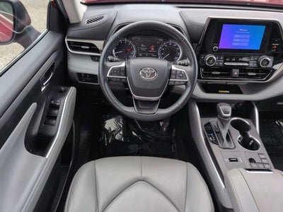2023 Toyota Highlander XLE