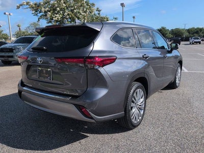 2023 Toyota HIGHLANDER Platinum