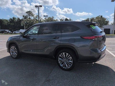 2023 Toyota HIGHLANDER Platinum