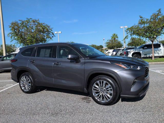 2023 Toyota Highlander Platinum
