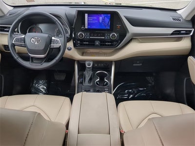 2023 Toyota HIGHLANDER XLE