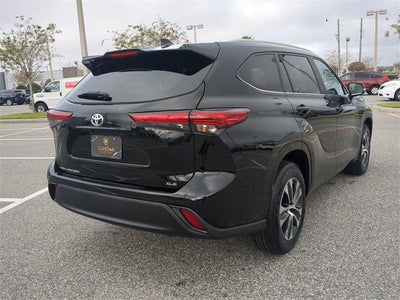 2023 Toyota HIGHLANDER XLE