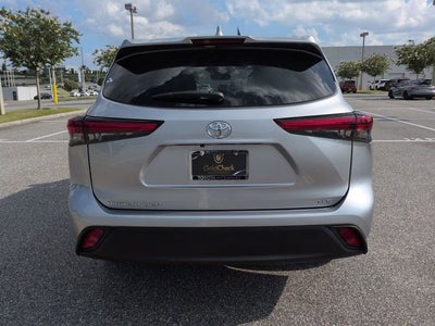 2023 Toyota HIGHLANDER XLE