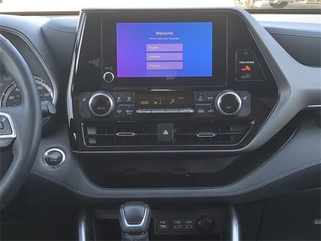 2023 Toyota HIGHLANDER XLE