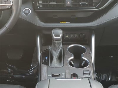 2023 Toyota HIGHLANDER Limited