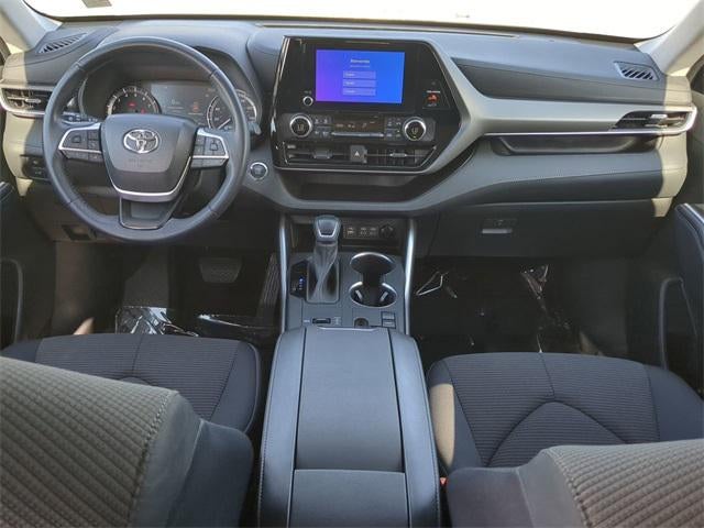 2023 Toyota HIGHLANDER LE
