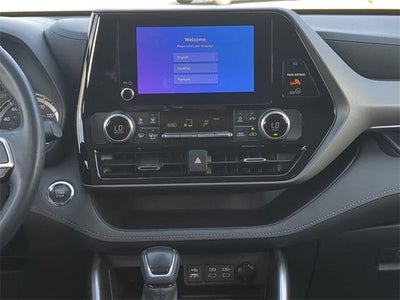 2023 Toyota HIGHLANDER LE