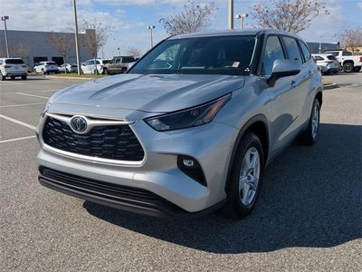 2023 Toyota HIGHLANDER LE
