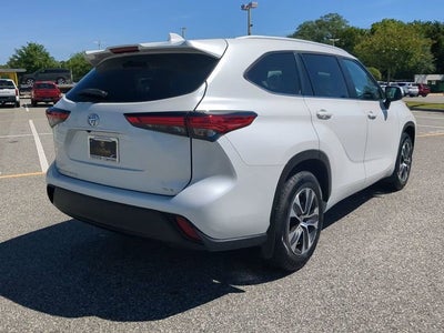 2023 Toyota HIGHLANDER XLE