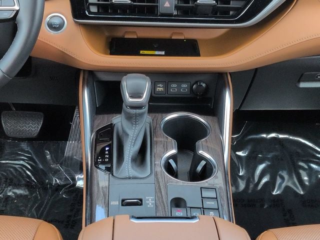 2024 Toyota Highlander Platinum