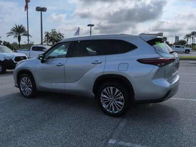 2024 Toyota Highlander Platinum
