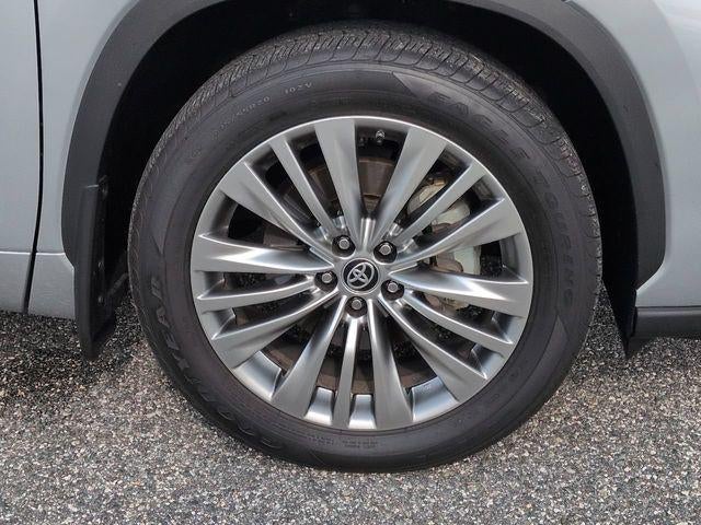 2024 Toyota Highlander Platinum