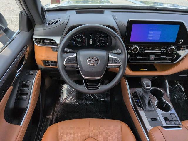 2024 Toyota Highlander Platinum