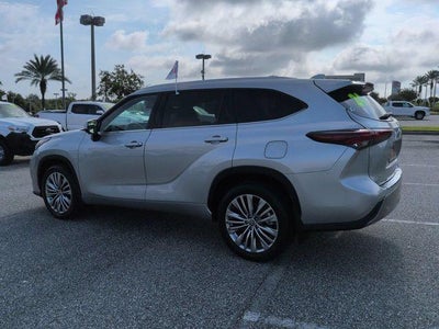 2024 Toyota Highlander Platinum