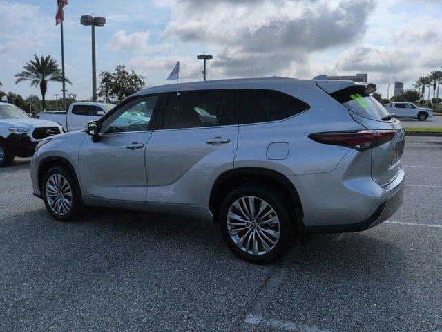 2024 Toyota Highlander Platinum